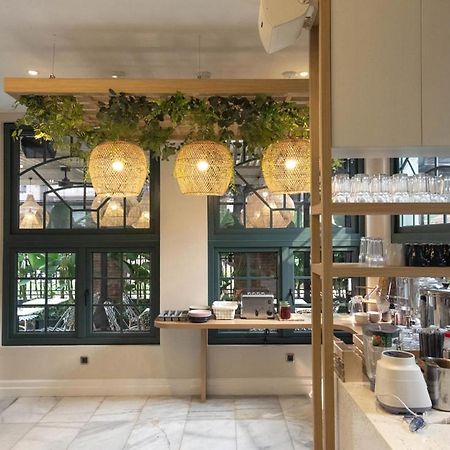 Casa Living Senopati Hotel Jakarta Luaran gambar
