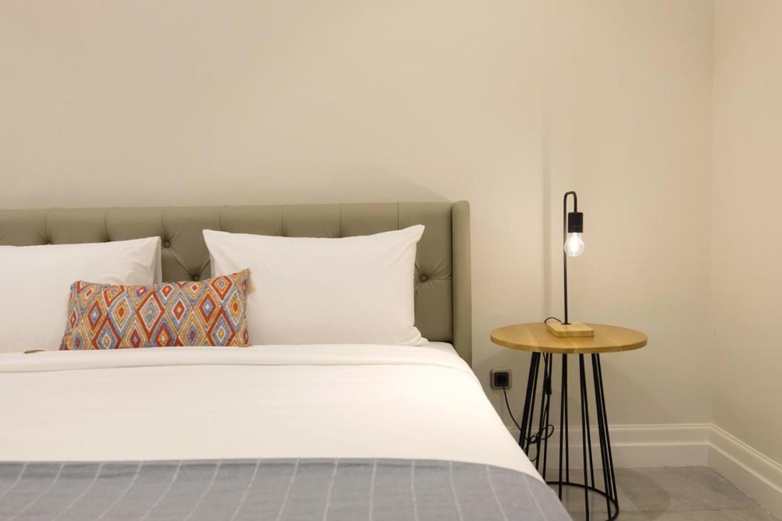 Casa Living Senopati Hotel Jakarta Luaran gambar